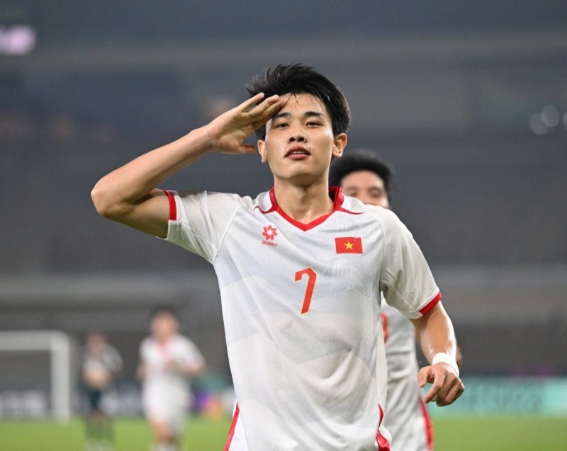 Đình Bắc đủ thể lực đá trận U23 Việt Nam vs U23 Trung Quốc