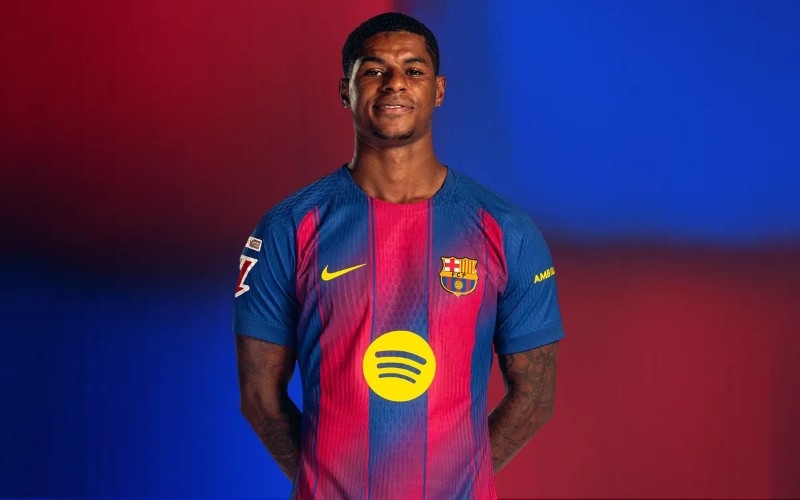 Barcelona mua đứt Marcus Rashford từ Man Utd 1 Barcelona kích hoạt điều khoản mua đứt Rashford