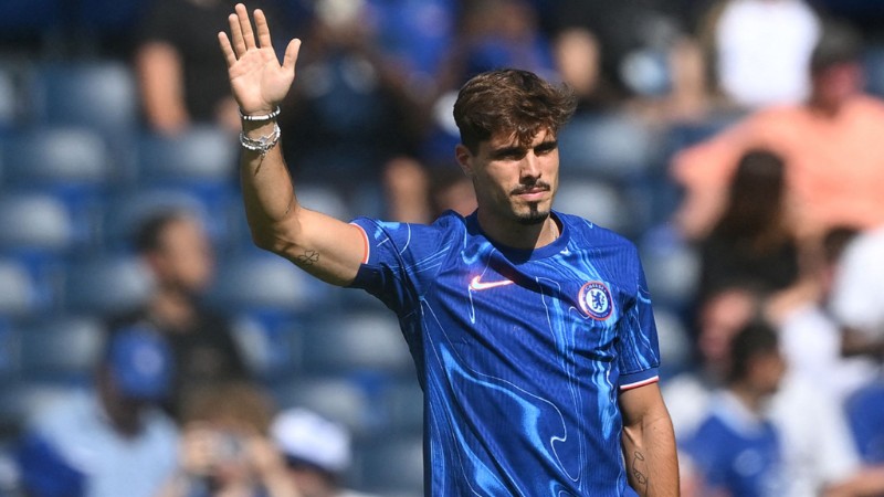 Chelsea bác bỏ tin đồn bán Pedro Neto 3 Neto vẫn là trụ cột tại đội 1 của Chelsea